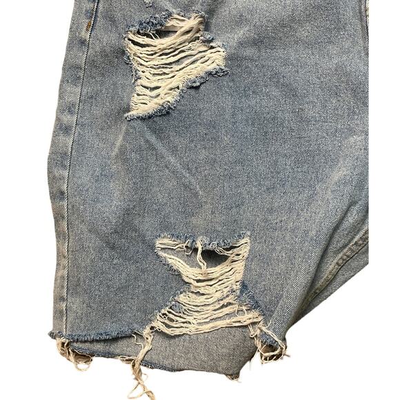 PrettyLittleThing Medium Wash Long Length Cut-off Distressed Jean Shorts Size 14 - Picture 5 of 6